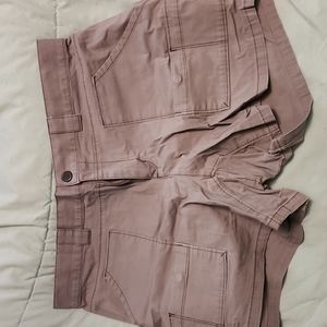 Mountain hardware light purple cargo shorts